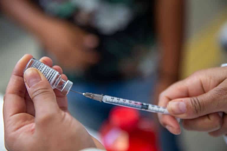 Governo faz apelo para população tomar vacina