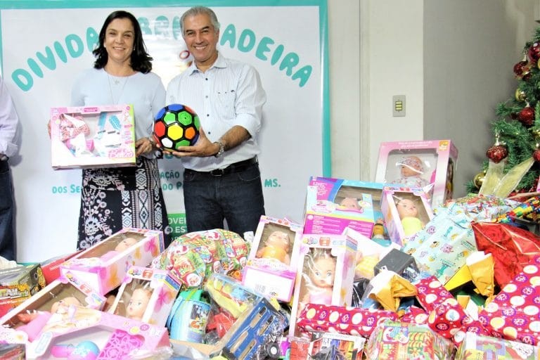 Governo lança a campanha de doação de brinquedos 'Divida a Brincadeira'